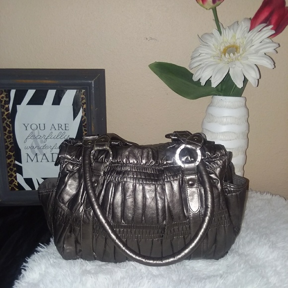 Trendy Gunmetal Grey Quilted Tote. - Picture 6 of 6